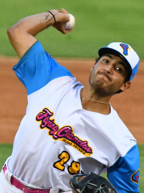 Flying Chanclas reliever Arturo Guajardo from UTSA and Laredo United High School pitching against the Victoria Generals on Saturday, July 18, at Wolff Stadium. - photo by Joe Alexander
