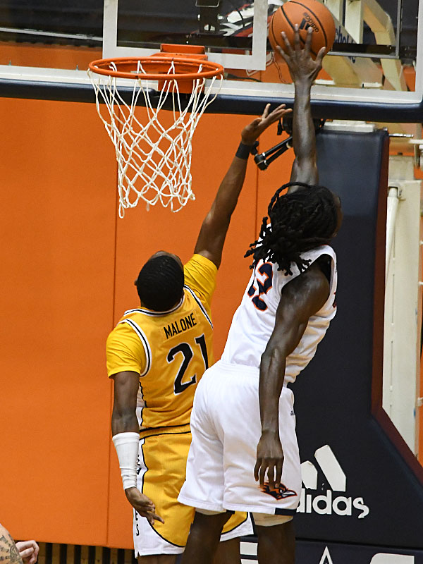 Keaton Wallace. UTSA beat Southern Miss 70-64 in Conference USA action at the Convocation Center on Friday, Jan. 22, 2021. - photo by Joe Alexander