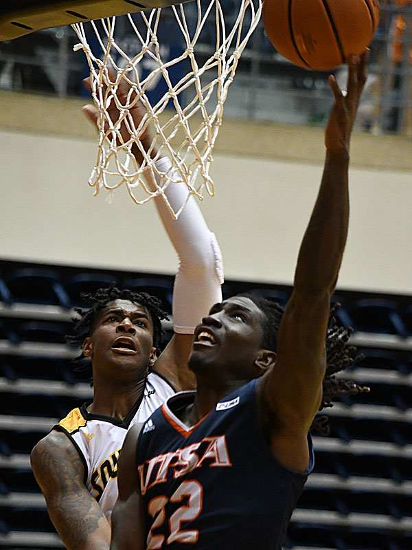 Keaton Wallace. UTSA beat Southern Miss 78-72 in Conference USA action at the Convocation Center on Saturday, Jan. 23, 2021. - photo by Joe Alexander