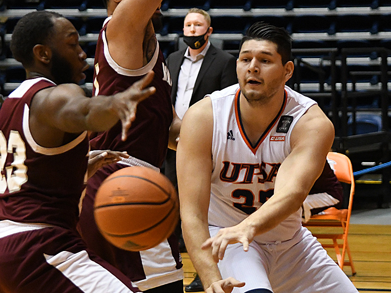 Adrian Rodriguez. UTSA beat Southwestern Adventist from Keene, Texas, 123-43 in a non-conference game on Thursday, March 4, 2021, at the UTSA Convocation Center. - photo by Joe Alexander