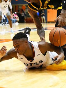 Jordan Ivy-Curry. The UTSA men's basketball team lost to A&M-Commerce 65-62 on a 3-pointer at the buzzer on Monday, Nov. 15, 2021, at the Convocation Center. - photo by Joe Alexander