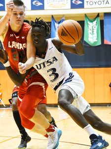 Dhieu Deing. UTSA beat Lamar 79-73 in men's basketball on Wednesday, Nov. 24, 2021, at the Convocation Center. - photo by Joe Alexander