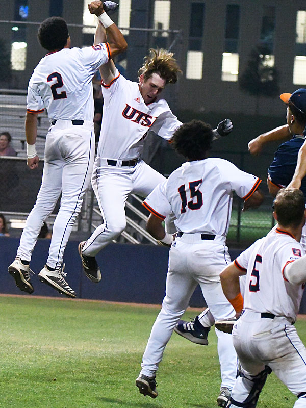 UTSA's Kody Darcy (second from left) celebrates with teammates after his eighth-inning home run against UAB on Friday, May 20, 2022, at Roadrunner Field. - photo by Joe Alexander