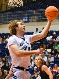 Lachlan Bofinger. UTSA opened the men's basketball season with a 74-47 victory over Trinity on Monday, Nov. 7, 2022, at the Convocation Center. - photo by Joe Alexander