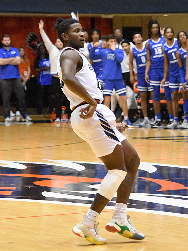 John Buggs III made the winning 3-pointer at the buzzer in UTSA's 75-72 Conference USA victory over Middle Tennessee on Thursday, Jan. 5, 2023, at the Convocation Center. - Photo by Joe Alexander