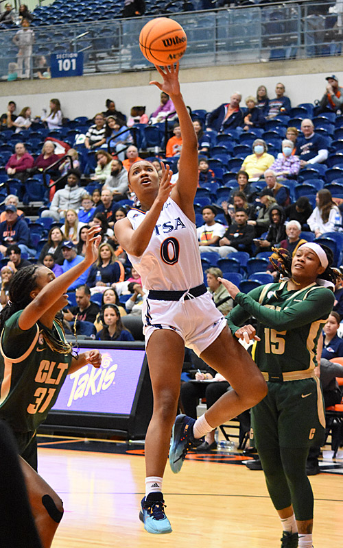 Elyssa Coleman. UTSA beat Charlotte 60-54 in a Conference USA women's basketball game Saturday, Jan. 14, 2023, at the Convocation Center. - Photo by Joe Alexander