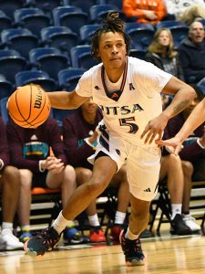 Adante' Holiman. UTSA beat McMurry 125-84 in a men's basketball exhibition game on Monday, Oct. 30, 2023, at the Convocation Center. - Photo by Joe Alexander