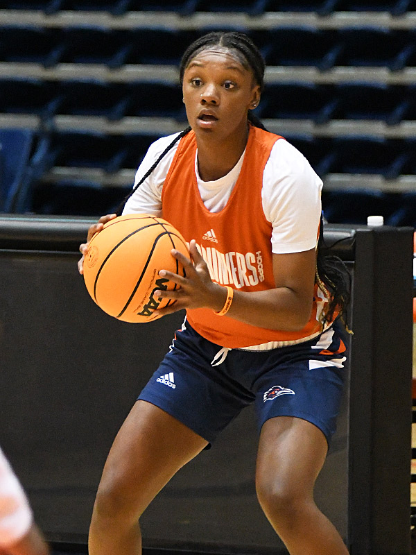 Aysia Proctor at UTSA women's basketball practice on Wednesday, Oct. 11, 2023, at the Convocation Center. - Photo by Joe Alexander