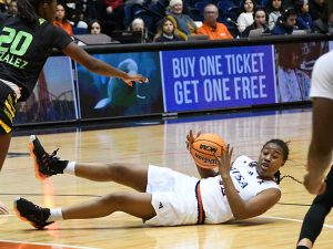 Cheyenne Rowe. UTSA beat South Florida 65-42 in American Athletic Conference women's basketball on Tuesday, Jan. 16, 2024, at the Convocation Center. - Photo by Joe Alexander