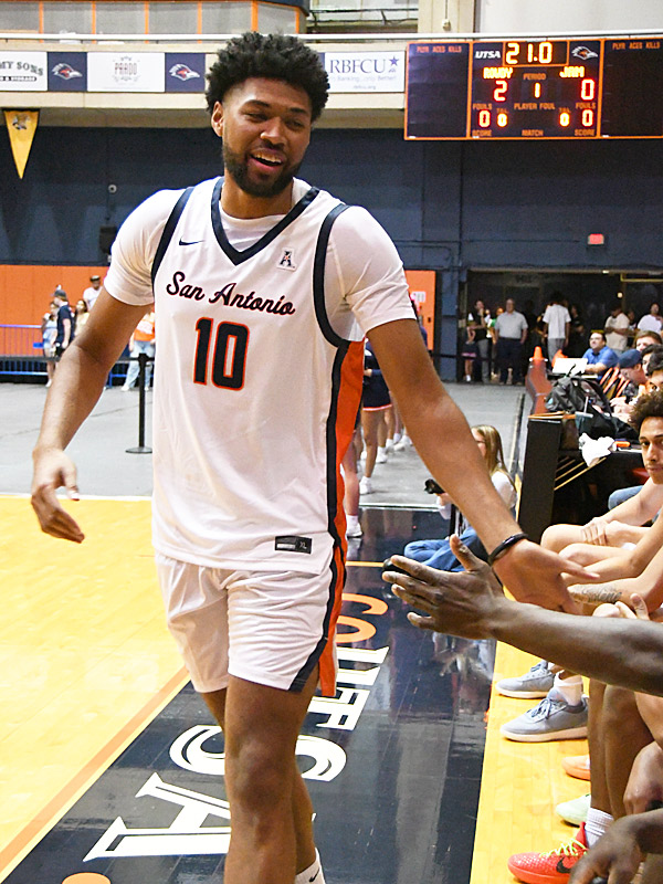 Mo Njie. UTSA basketball Rowdy Jam on Thursday, Oct. 16, 2025, at the Convocation Center. - photo by Joe Alexander