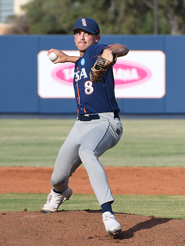 Robert Orloski. Game 1 of UTSA baseball's fall series on Friday, Oct. 24, 2025, at Roadrunner Field. - photo by Joe Alexander