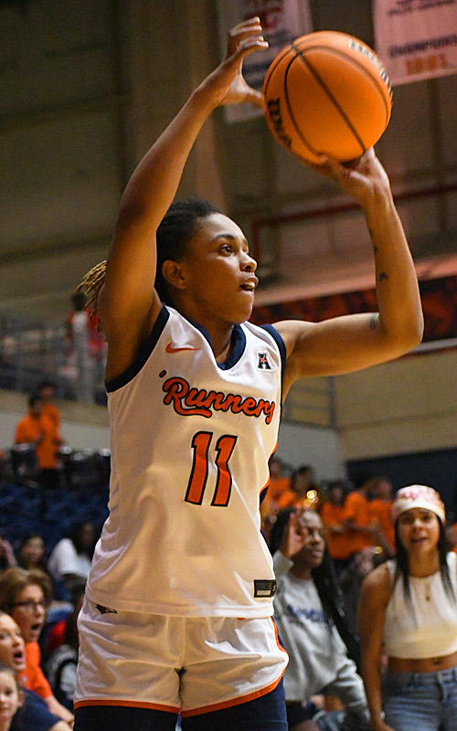 Jayda Holiman. UTSA women's basketball beat Texas State 64-41 on Thursday, Nov. 13, 2025, at the Convocation Center. - Photo by Joe Alexander