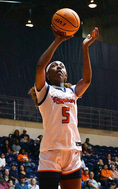 Mia Hammonds. UTSA women's basketball beat Texas State 64-41 on Thursday, Nov. 13, 2025, at the Convocation Center. - Photo by Joe Alexander