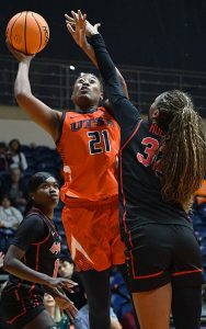 Cheyenne Rowe is surrounded by UNLV's Jasmyn Lott (left) and Meadow Roland (32). UTSA women's basketball lost to UNLV 66-39 on Wednesday, Dec. 3, 2025, at the Convocation Center. - Photo by Joe Alexander