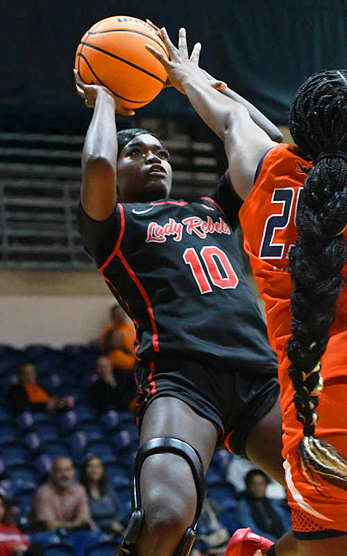 Jasmyn Lott. UTSA women's basketball lost to UNLV 66-39 on Wednesday, Dec. 3, 2025, at the Convocation Center. - Photo by Joe Alexander