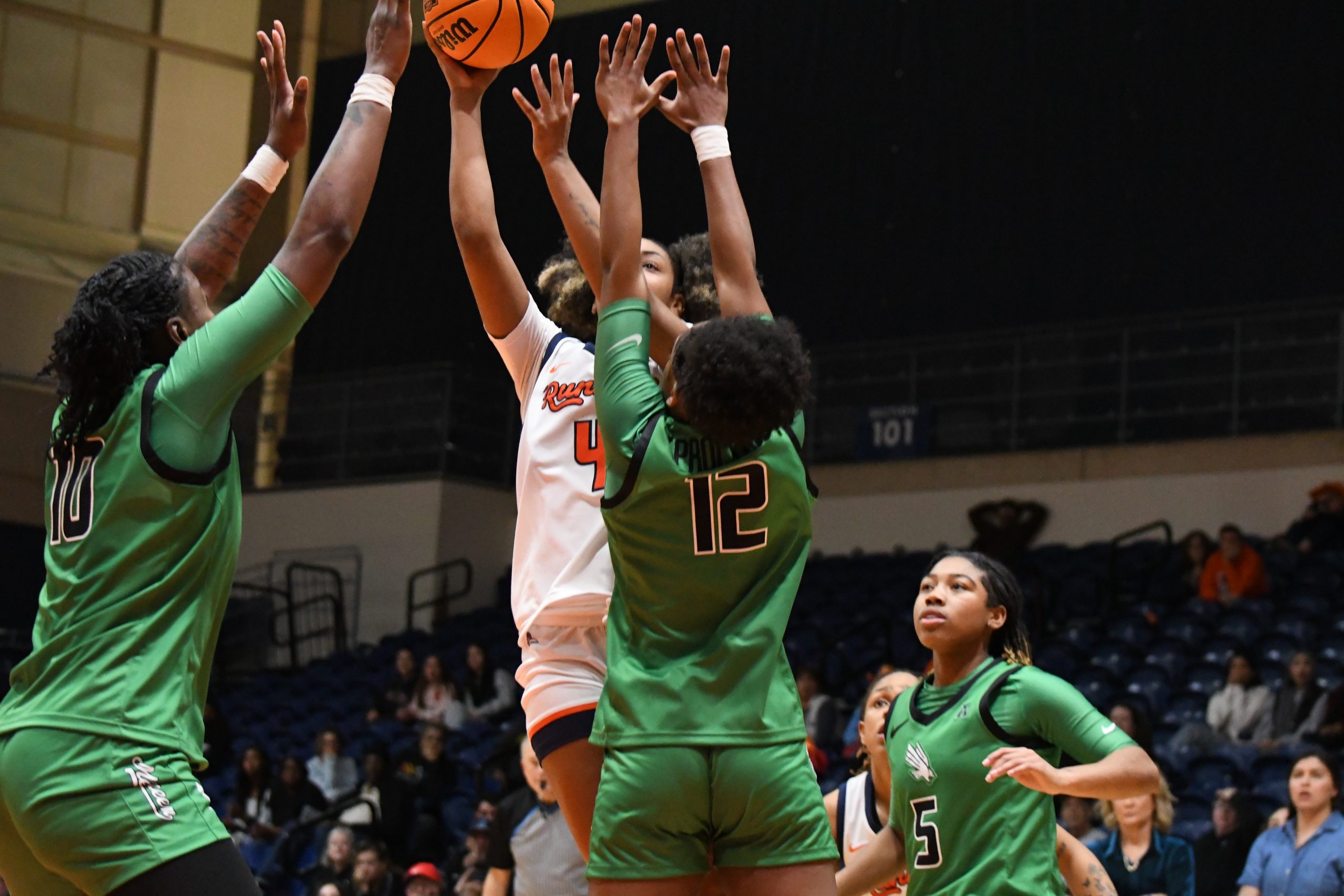 Damara Allen winning shot.