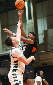 Mo Njie. Charlotte beat UTSA 74-58 in American Conference men's basketball on Wednesday, Jan. 7, 2026, at the Convocation Center. - Photo by Joe Alexander