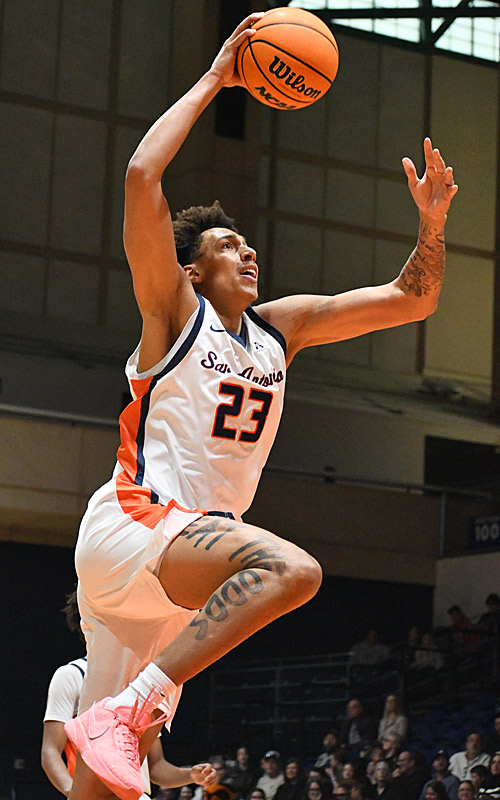 Matheo Coffi. Tulane beat UTSA 85-52 in American Conference men's basketball on Saturday, Jan. 10, 2026, at the Convocation Center. - Photo by Joe Alexander