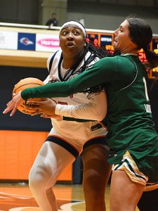 Idara Udo and Katie Davidson. South Florida beat UTSA 69-63 in American Conference women's basketball on Saturday, Feb. 14, 2026. - Photo by Joe Alexander
