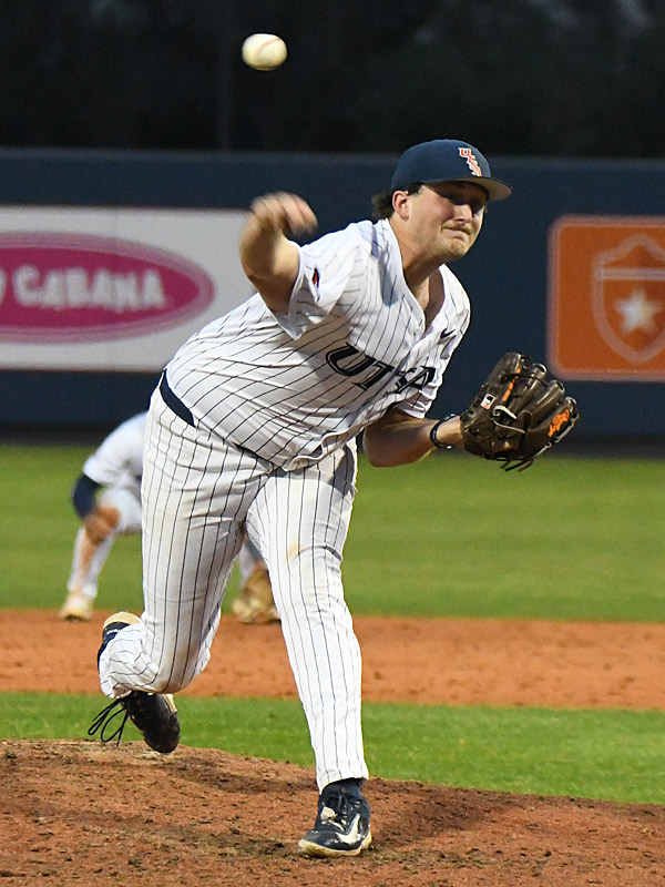 Connor Kelley. UTSA beat Charlotte 11-5 in American Conference baseball on Friday, April 27, 2026, at Roadrunner Field. - Photo by Joe Alexander